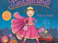 Pinkalicious: Pink Or Treat!:Includes Cards, A Fold-Out Poster, And Stickers!