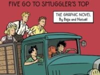 Famous Five Graphic Novel: Five Go To Smuggler's Top:Book 4